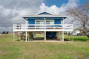 448 Stovall Dr, Palacios, TX 77465 - Photo 9