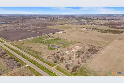 803 Aloe Road, Victoria, TX 77905 - Photo 5