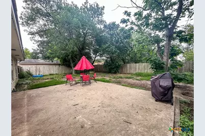 2503 E Mistletoe Avenue, Victoria, TX 77901 - Photo 13