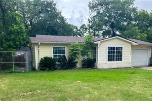 2503 E Mistletoe Ave, Victoria, TX 77901 - Photo 15