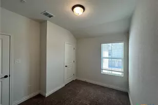 320 Untermaier St, New Braunfels, TX 78130 - Photo 15