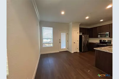 320 Untermaier Street, New Braunfels, TX 78130 - Photo 5