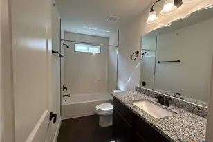 320 Untermaier St, New Braunfels, TX 78130 - Photo 13