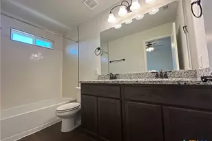 320 Untermaier St, New Braunfels, TX 78130 - Photo 9