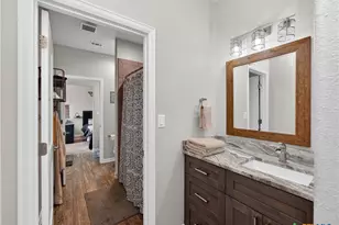 494 Flash Cir, Luling, TX 78648 - Photo 23