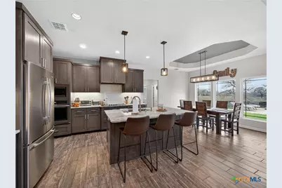 494 Flash Circle, Luling, TX 78648 - Photo 9