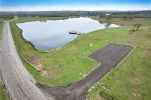 494 Flash Cir, Luling, TX 78648 - Photo 41