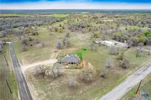 494 Flash Cir, Luling, TX 78648 - Photo 37