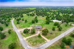 494 Flash Cir, Luling, TX 78648 - Photo 3
