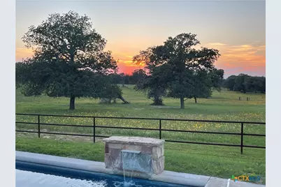 494 Flash Circle, Luling, TX 78648 - Photo 1