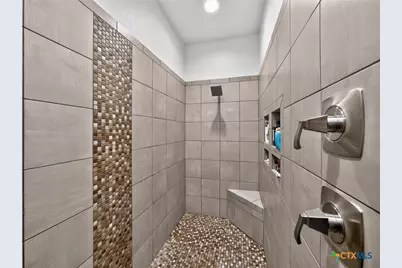 494 Flash Circle, Luling, TX 78648 - Photo 17