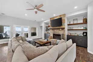 494 Flash Cir, Luling, TX 78648 - Photo 5