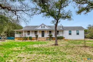 211 Creekwood Ct, Spring Branch, TX 78070 - Photo 1