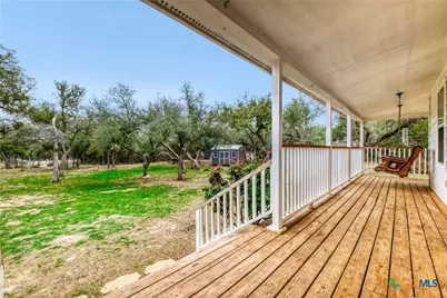 211 Creekwood Court, Spring Branch, TX 78070 - Photo 3