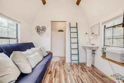 211 Creekwood Court, Spring Branch, TX 78070 - Photo 21