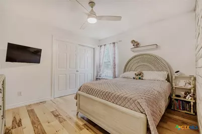 211 Creekwood Court, Spring Branch, TX 78070 - Photo 17