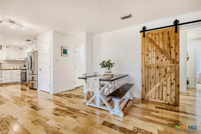 211 Creekwood Court, Spring Branch, TX 78070 - Photo 5