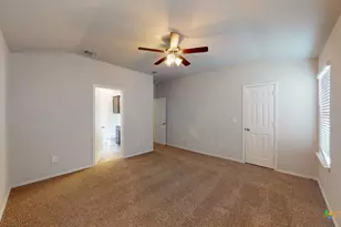 5201 Lancaster Dr, Belton, TX 76513 - Photo 13