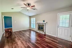 7 Branding Iron Dr, Belton, TX 76513 - Photo 5