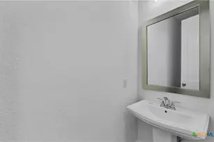 1051 Lime Gruene, New Braunfels, TX 78130 - Photo 11