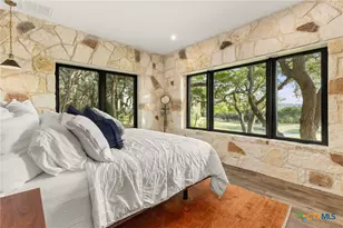 29720 Twin Creeks Dr, Bulverde, TX 78163 - Photo 23