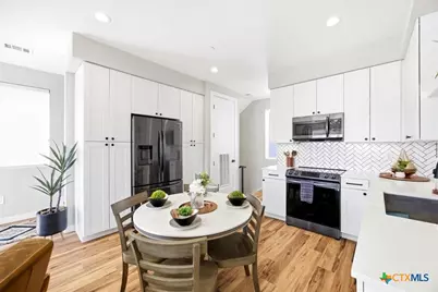 1208 N Academy Avenue #2201, New Braunfels, TX 78130 - Photo 3