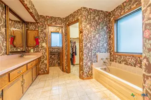 3 Bayshore Dr, Port Lavaca, TX 77979 - Photo 5