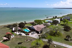 3 Bayshore Dr, Port Lavaca, TX 77979 - Photo 17