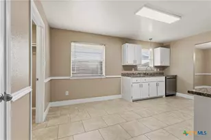 4307 Menard Dr, Killeen, TX 76549 - Photo 33