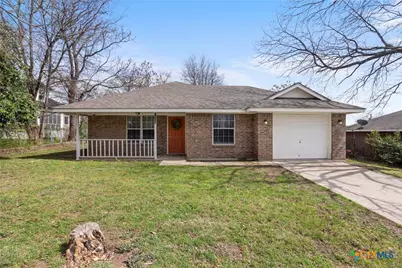 1020 N Beal Street, Belton, TX 76513 - Photo 1