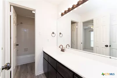 524 Neches Street, Belton, TX 76513 - Photo 17