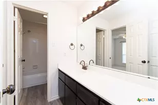 524 Neches St, Belton, TX 76513 - Photo 17