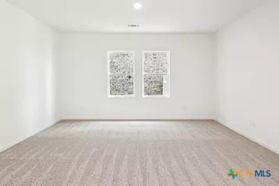 152 Mullen, Taylor, TX 76574 - Photo 11