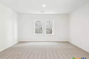 152 Mullen, Taylor, TX 76574 - Photo 11