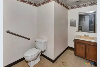 104 Teakwood Drive, Victoria, TX 77901 - Photo 13