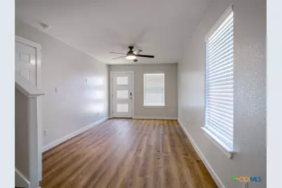 301 Cedarhill Drive, Granite Shoals, TX 78654 - Photo 7