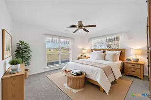 514 Hospital Blvd, Floresville, TX 78114 - Photo 17