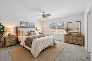 514 Hospital Blvd, Floresville, TX 78114 - Photo 19