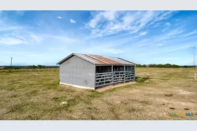 000 County Road 1, Hallettsville, TX 77964 - Photo 11