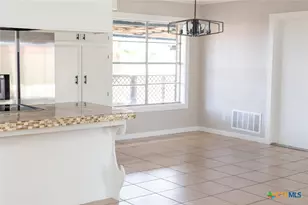 405 Westwood Dr, Port Lavaca, TX 77979 - Photo 9