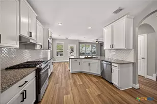 22227 Waldon Vale, San Antonio, TX 78261 - Photo 15