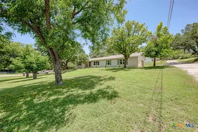 502 W Avenue A, Lampasas, TX 76550 - Photo 5