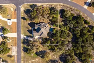 2123 Oakwood Holw, New Braunfels, TX 78132 - Photo 35