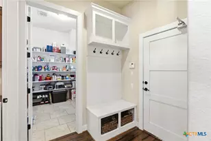 2123 Oakwood Holw, New Braunfels, TX 78132 - Photo 19