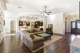 2123 Oakwood Holw, New Braunfels, TX 78132 - Photo 11