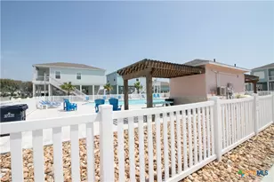 207 Paradise Dr, Rockport, TX 78382 - Photo 23