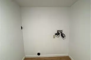 1209 Raymond St, Seguin, TX 78155 - Photo 3