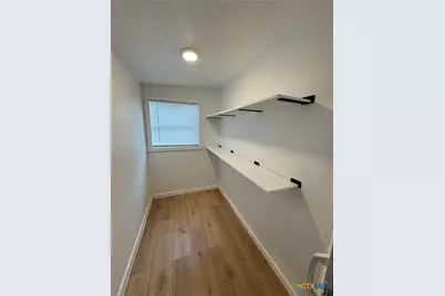 1209 Raymond Street, Seguin, TX 78155 - Photo 7