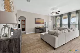 1608 Alvin Cir, New Braunfels, TX 78130 - Photo 7