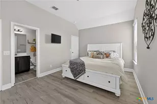 1608 Alvin Cir, New Braunfels, TX 78130 - Photo 27